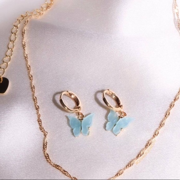 NWT UO Mini Bri Butterfly Hoop Earring - Picture 3 of 11